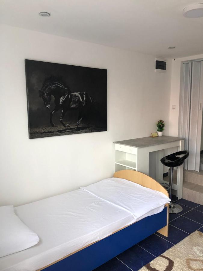 Apartmani Breze Podgorica Exteriör bild