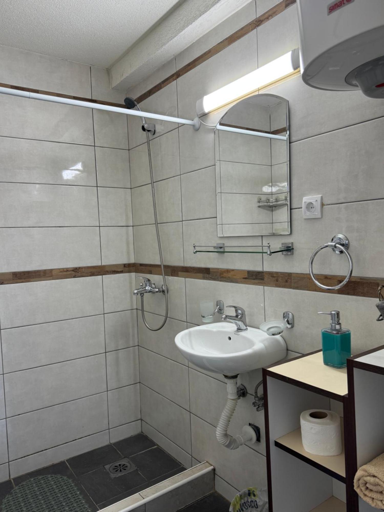 Apartmani Breze Podgorica Exteriör bild