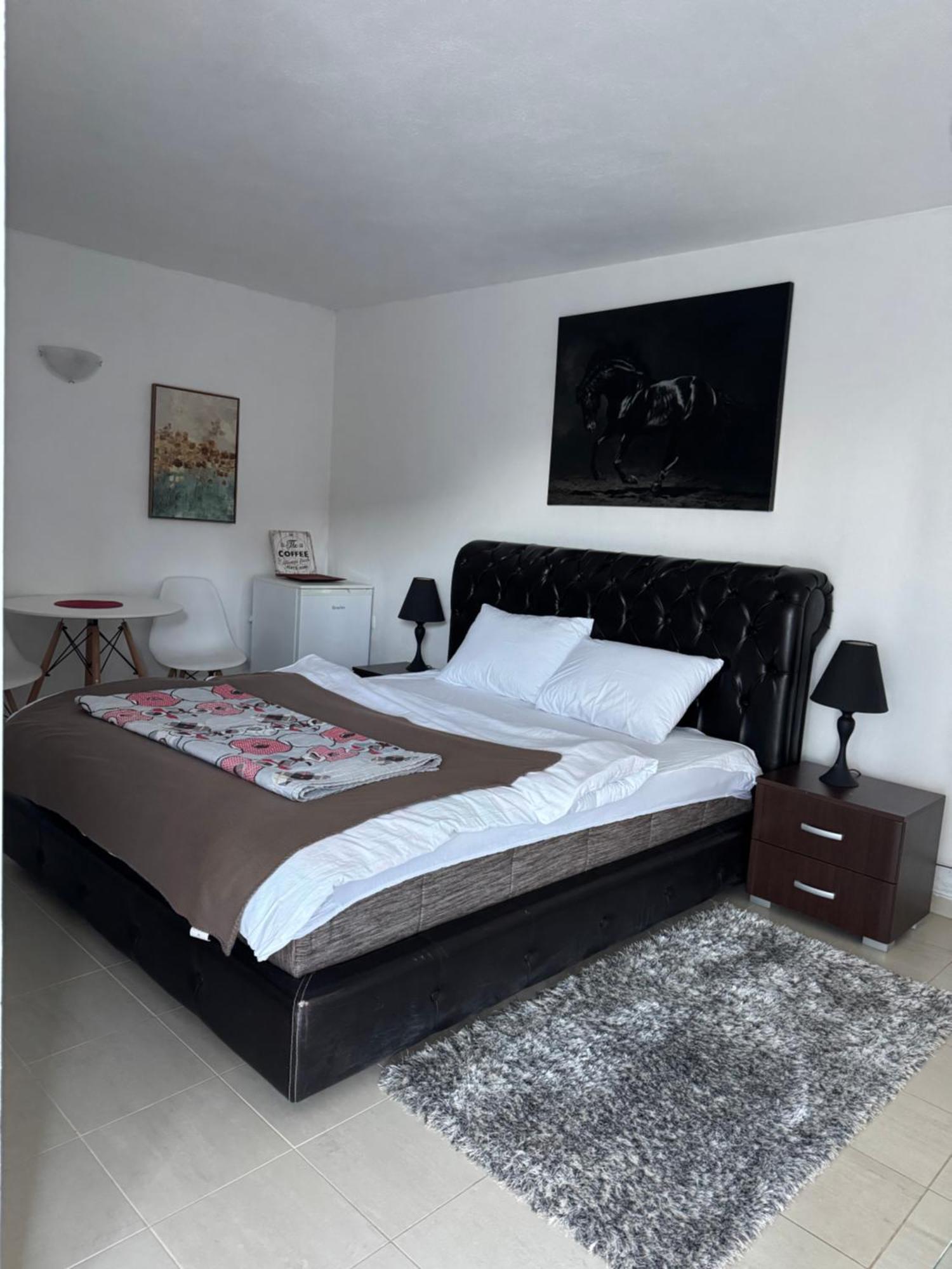 Apartmani Breze Podgorica Exteriör bild